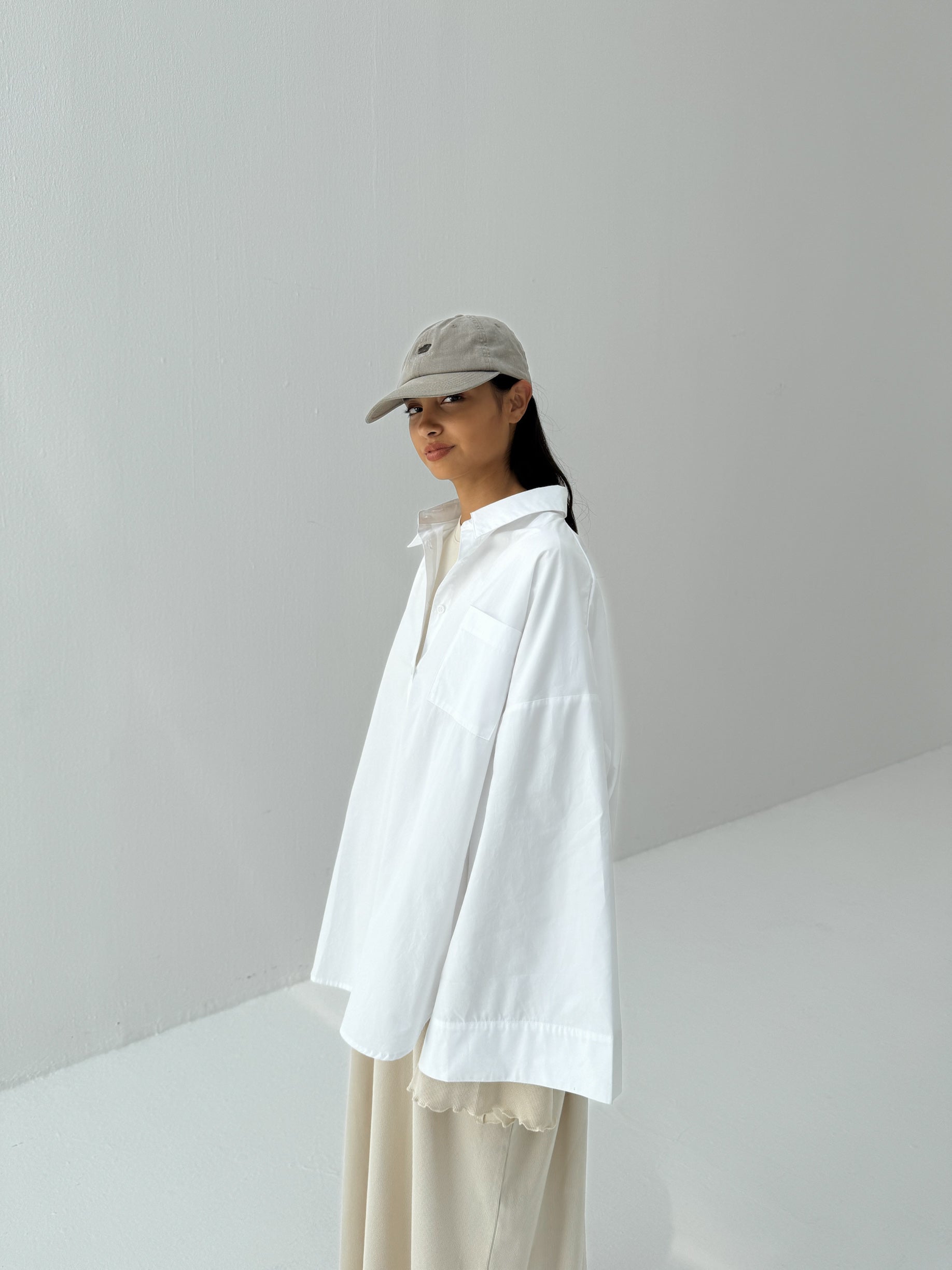 cmfe. poplin shirt - white