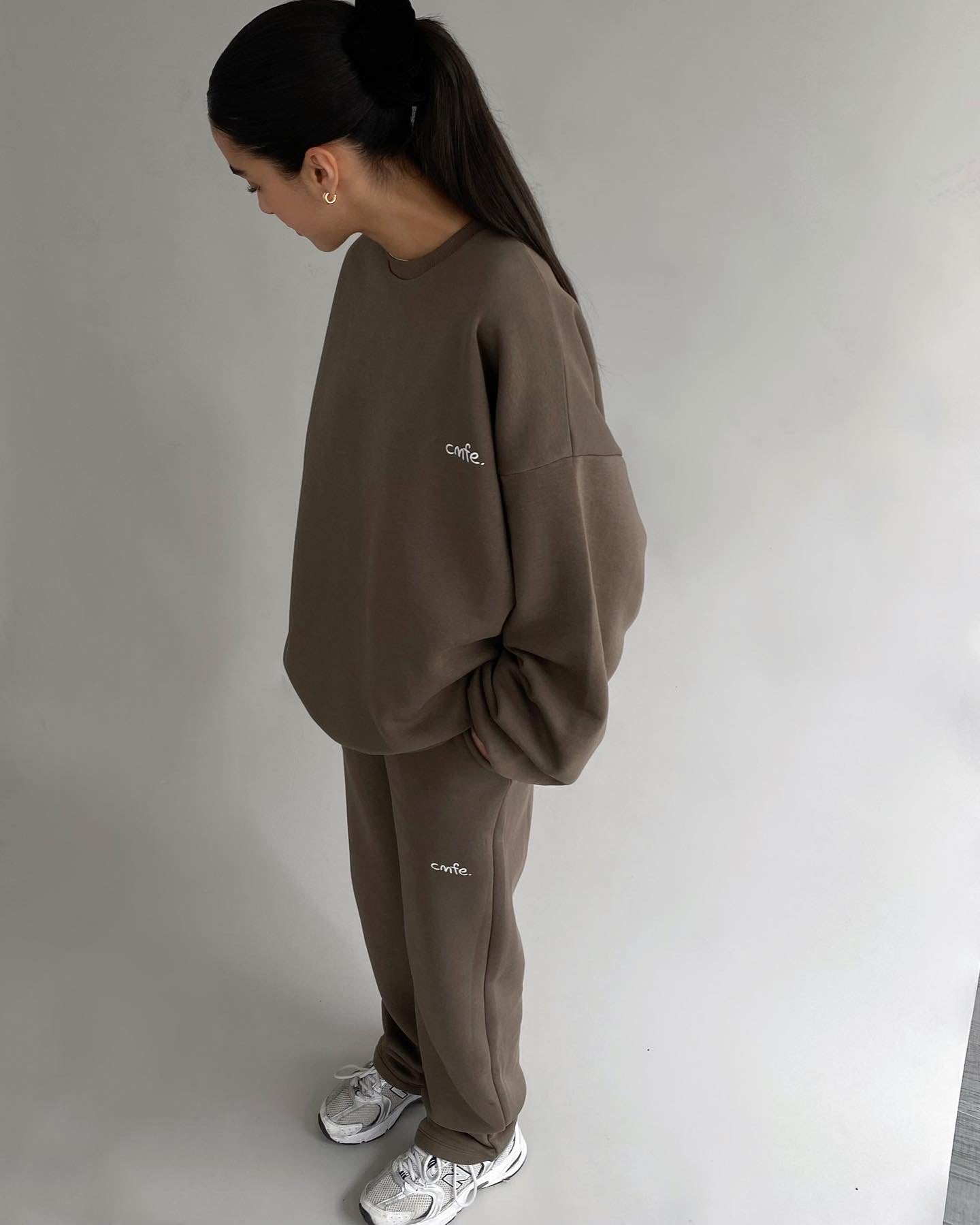 cmfe. sweatshirt - major brown