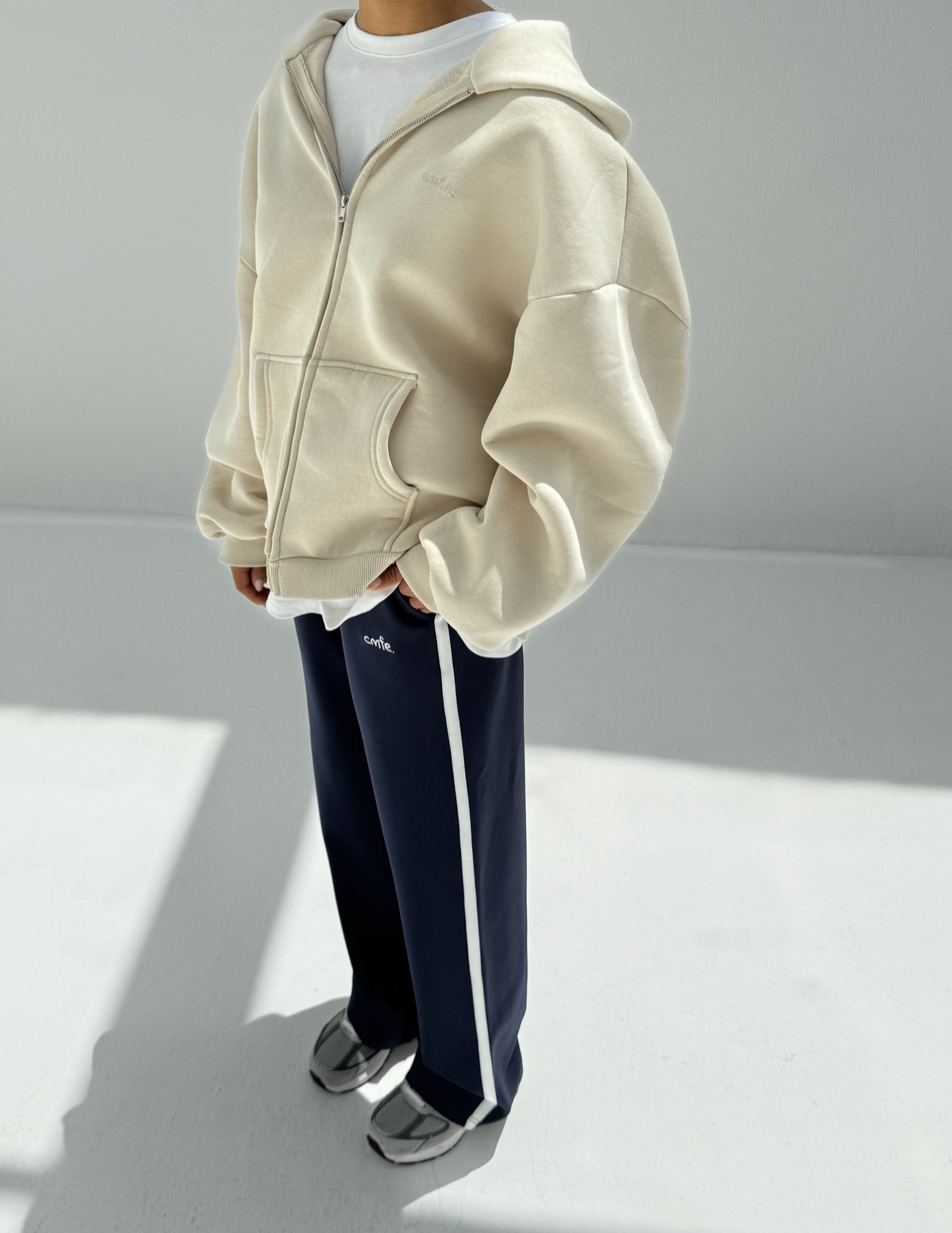 cmfe. tracksuit pants - blue