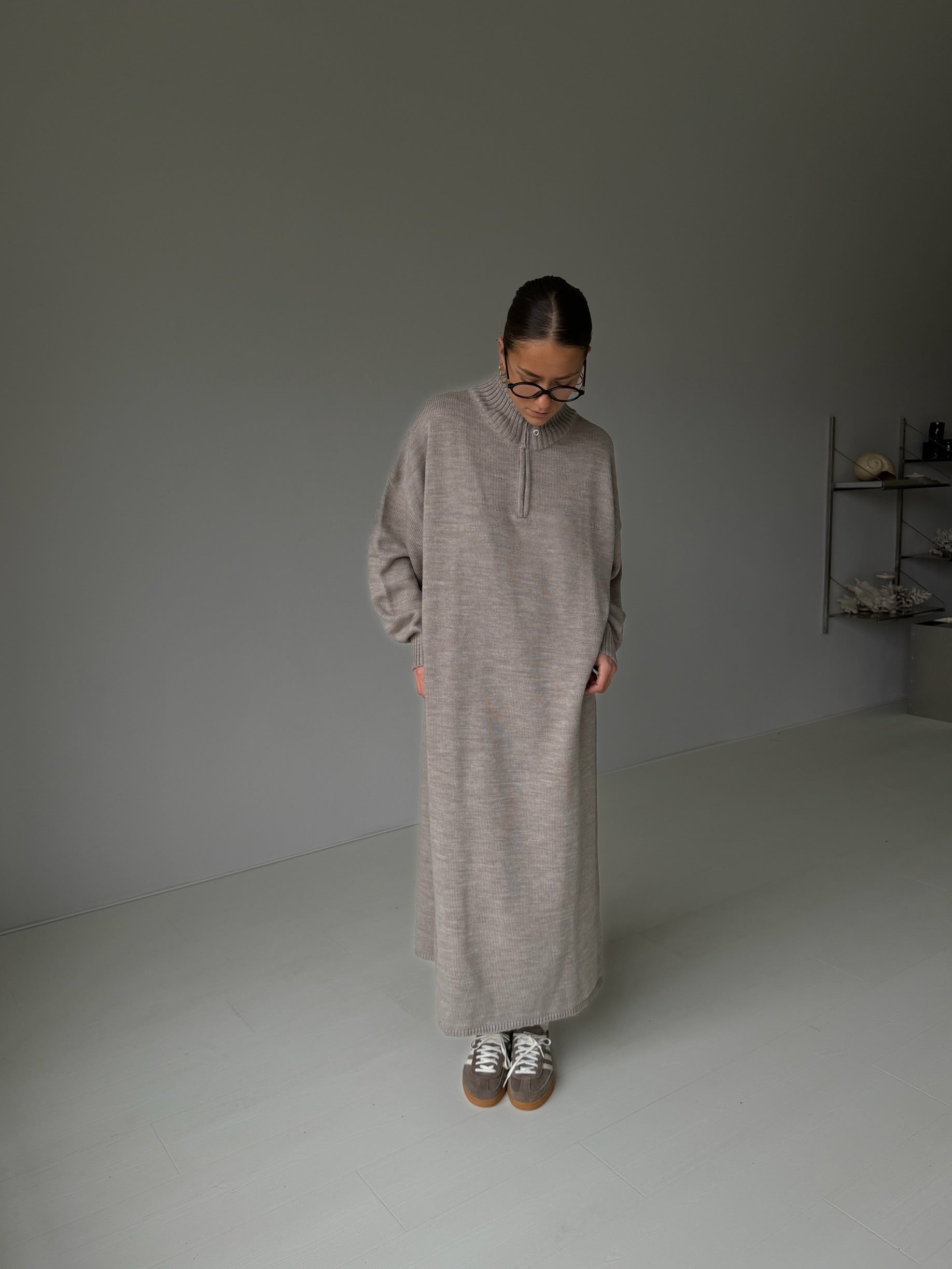 cmfe. oversized half-zip knit dress - dust