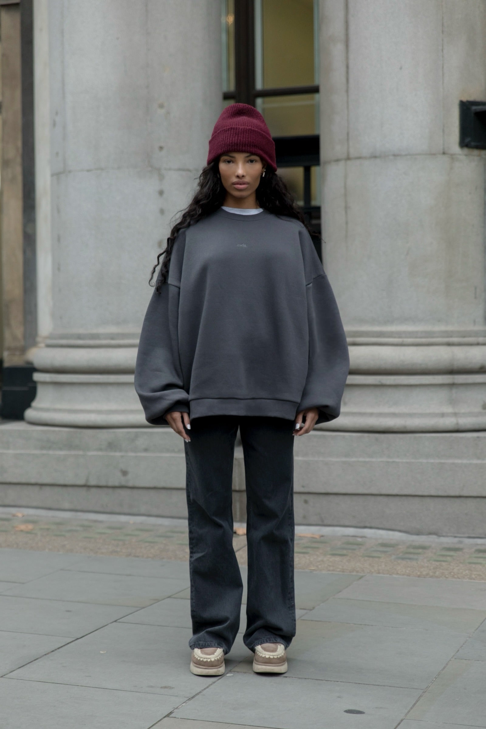 cmfe. wide jeans - dark grey