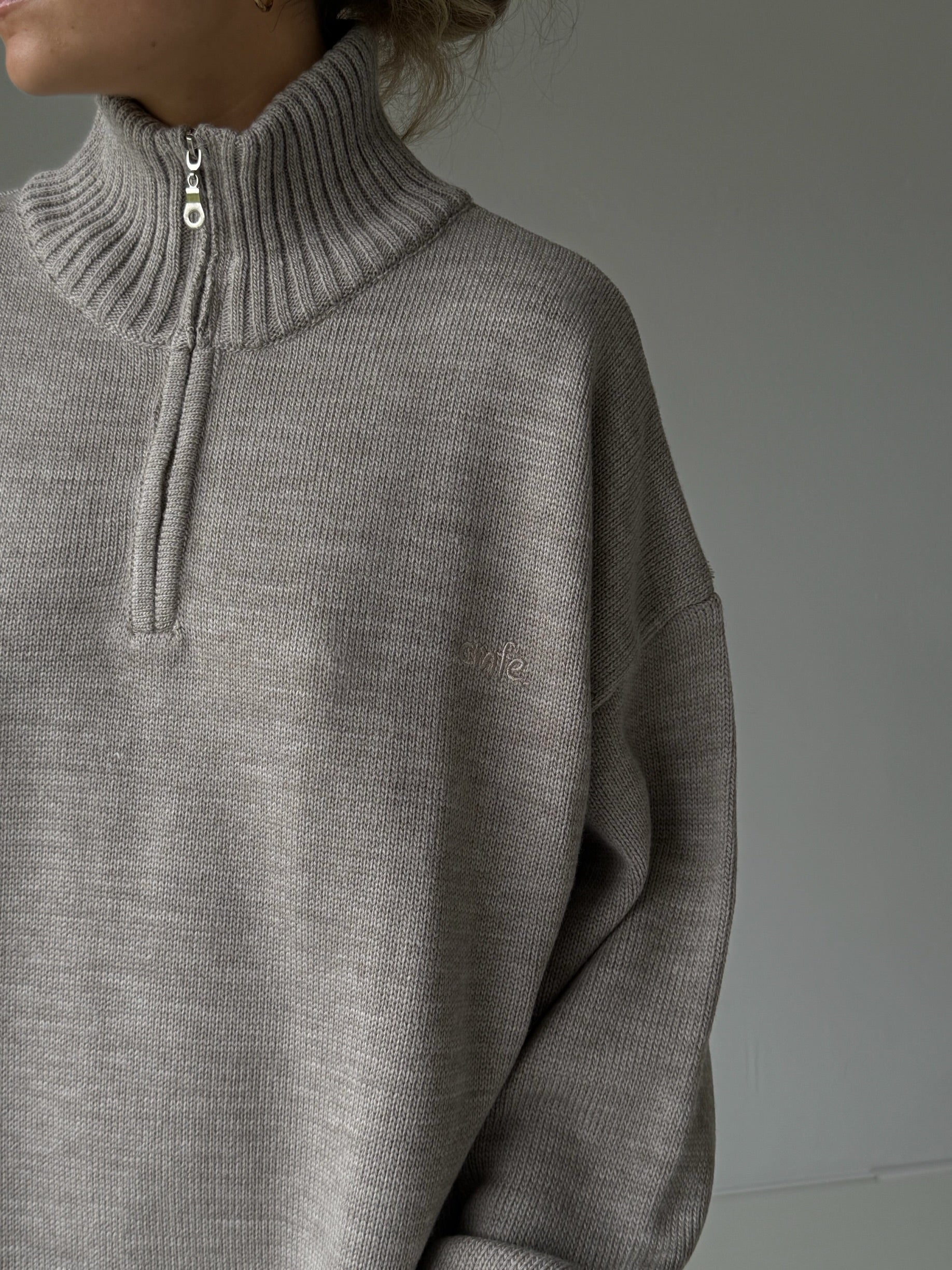 cmfe. oversized half-zip knit dress - dust