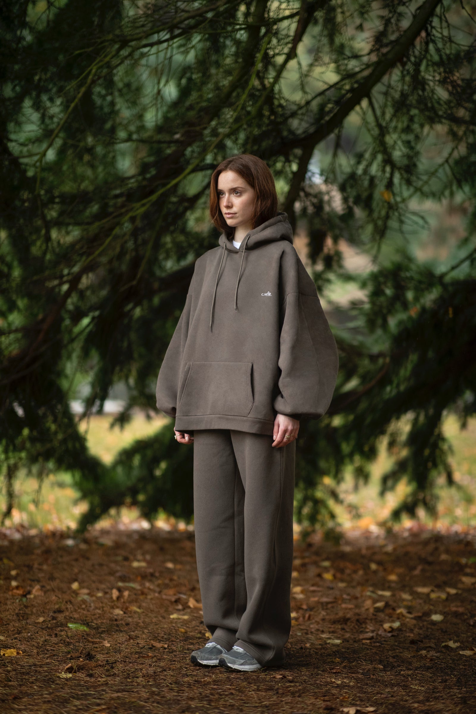 cmfe. hoodie - major brown