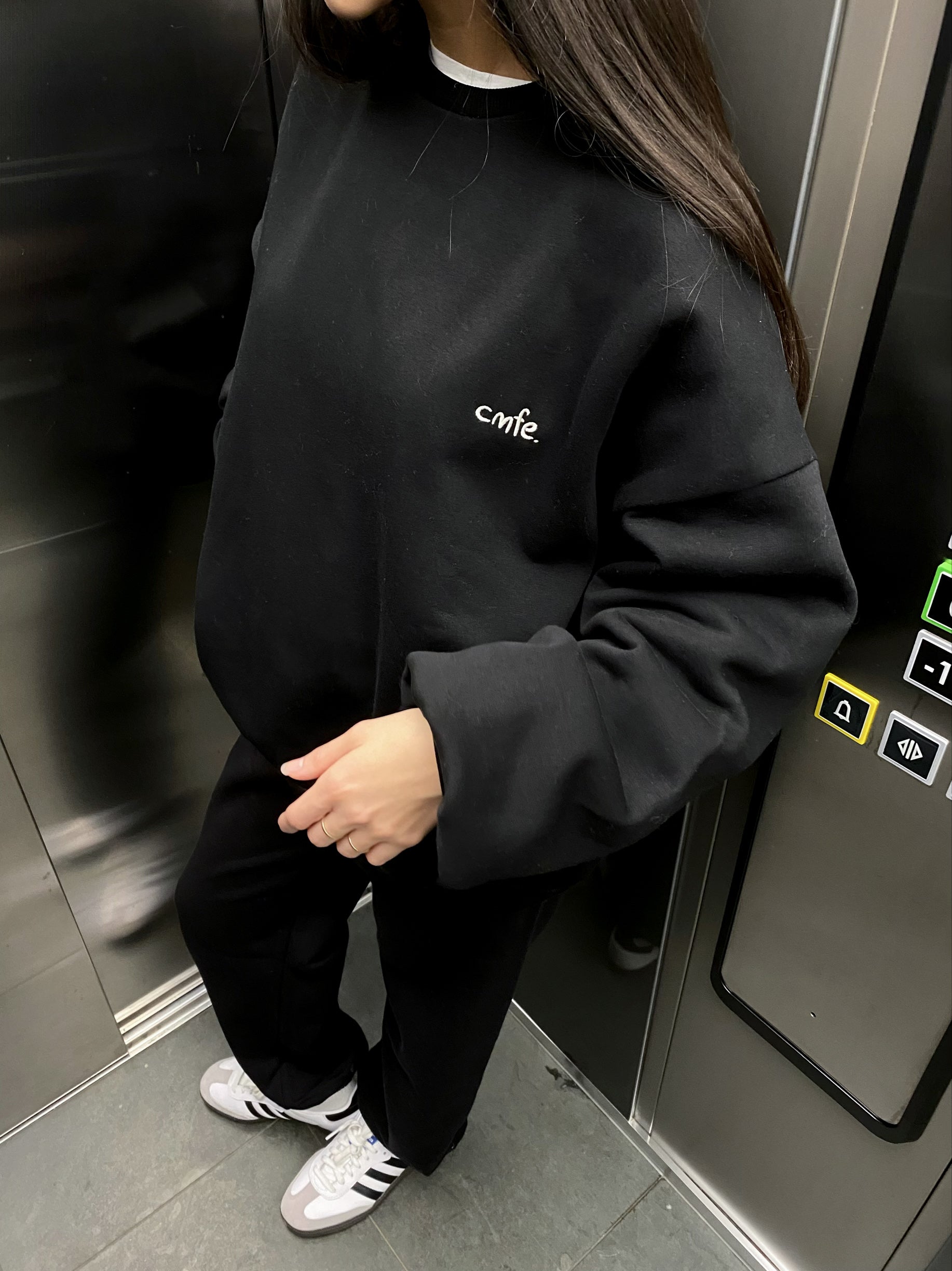 cmfe. sweatshirt - black