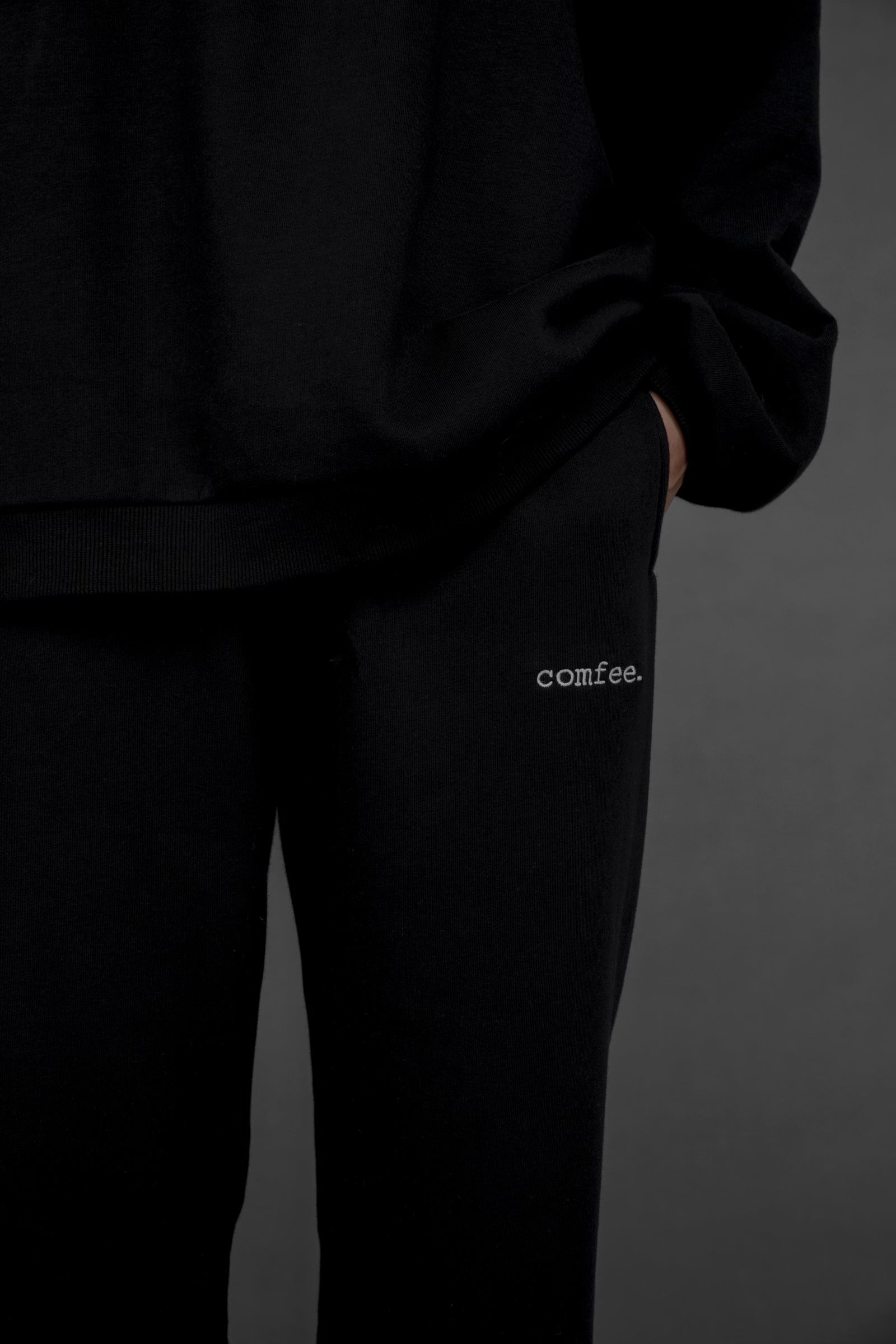 COMFEE. joggers - black