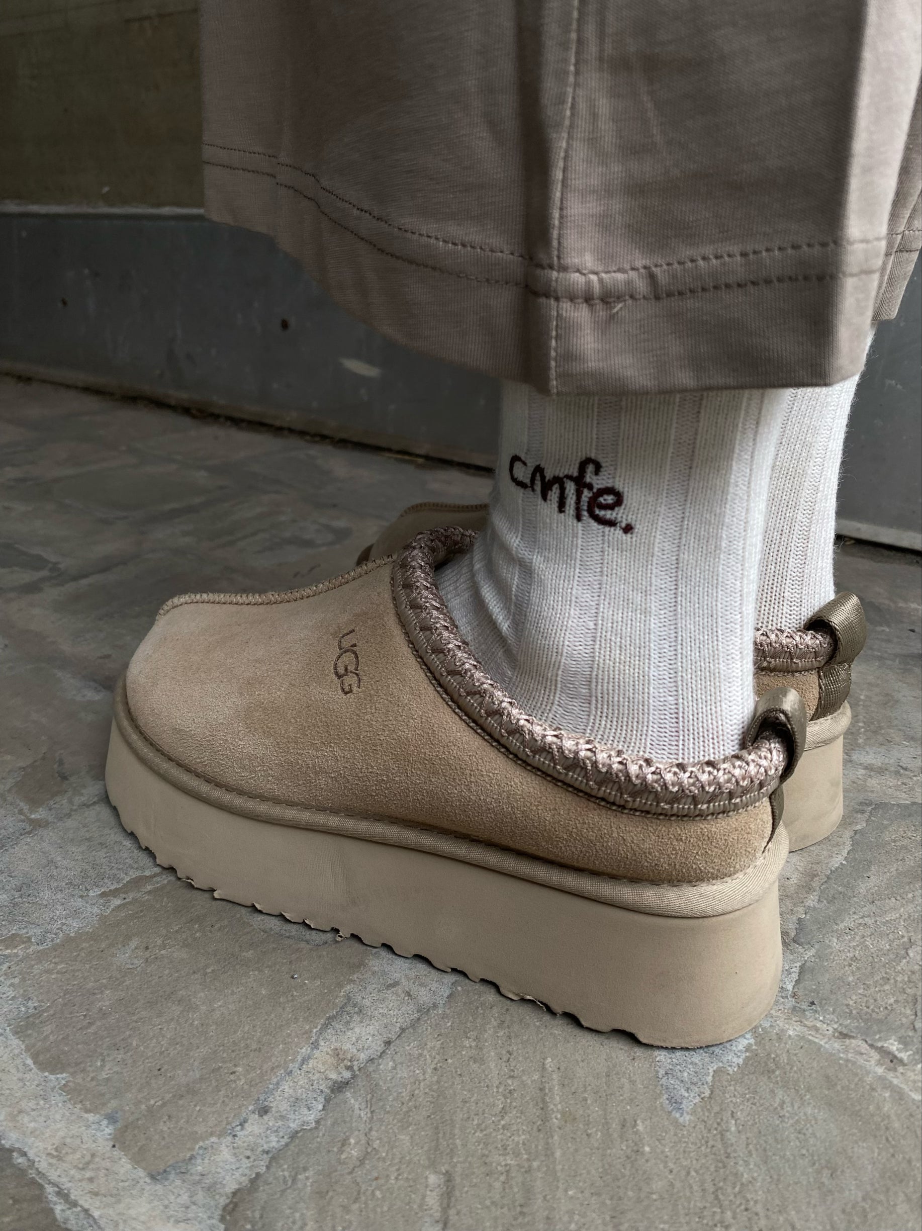 cmfe. wool socks - cream