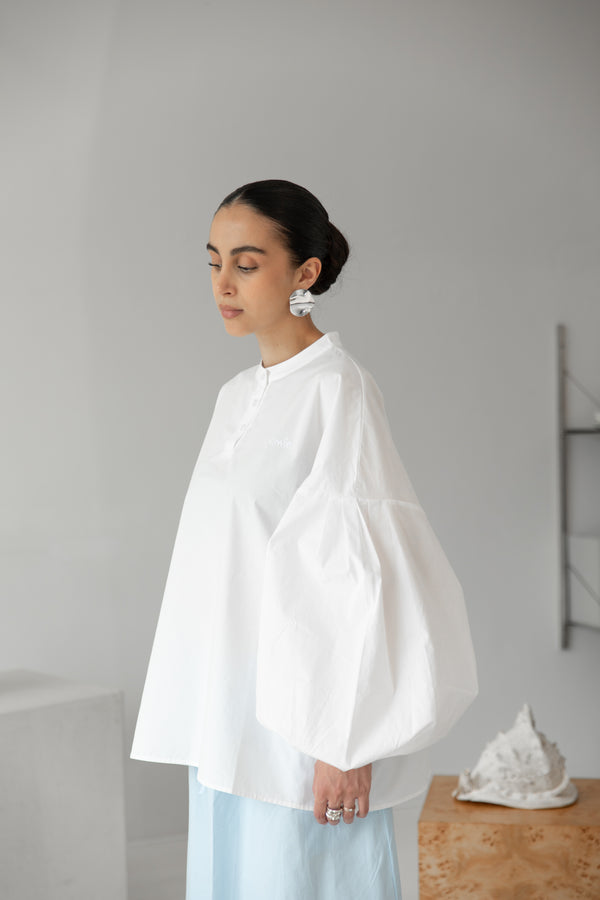 oversized shirt with balloon sleeves - white