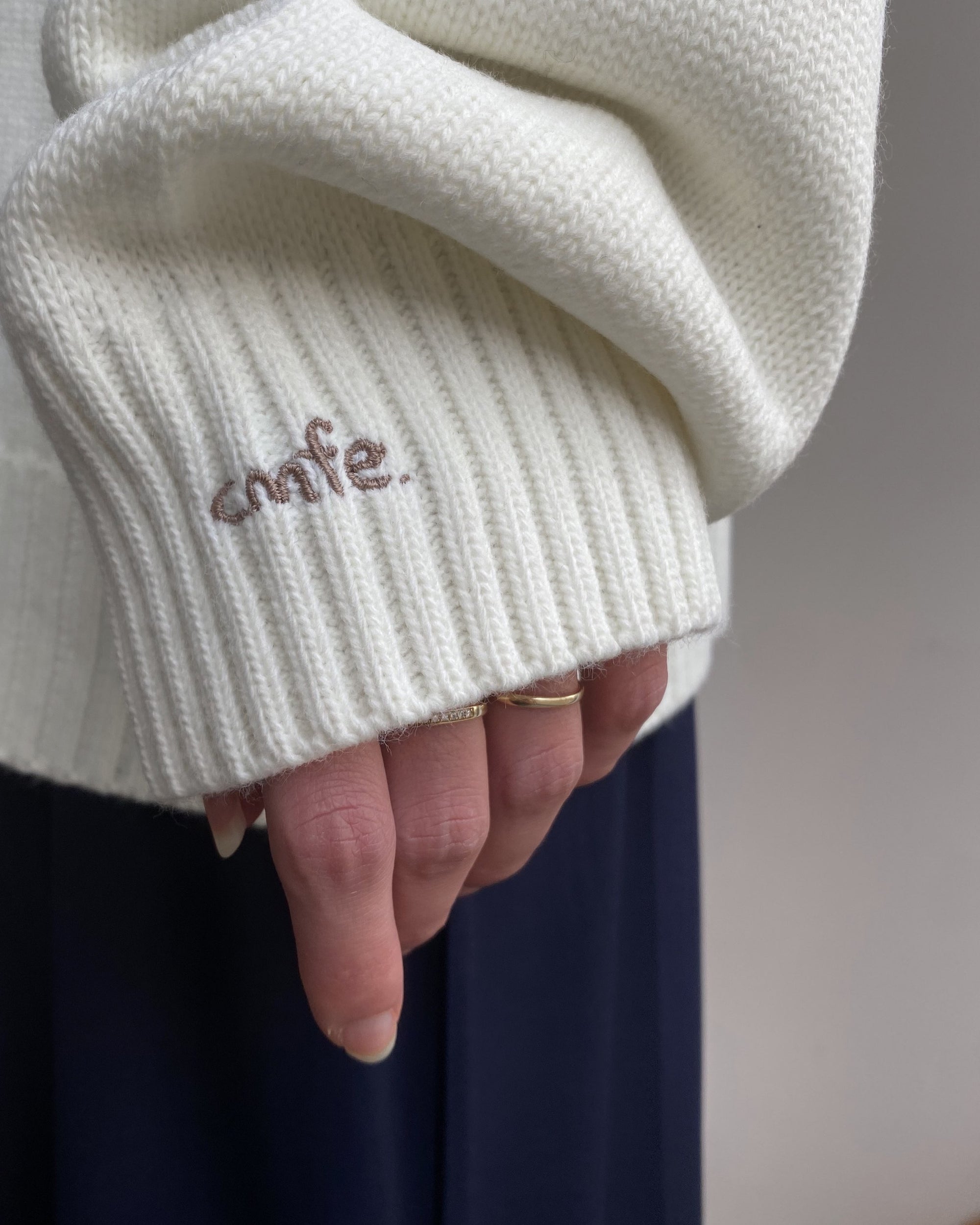cmfe. oversized knitted sweater - off white – COMFEE.